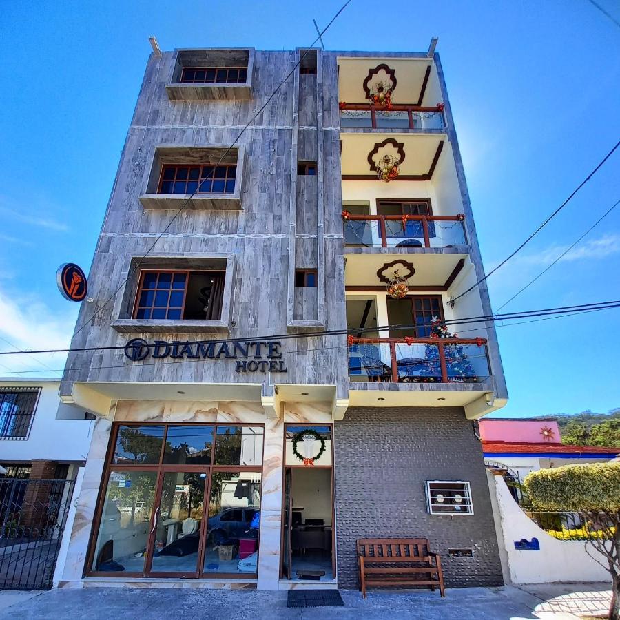 Hotel Diamante *